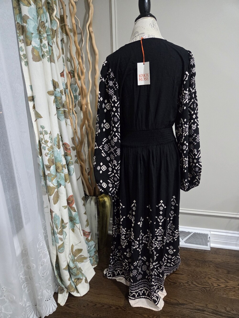 NWT Knox Rose Black V-Neck Maxi Printed Dress Sz.L Black/tan - Picture 4 of 12